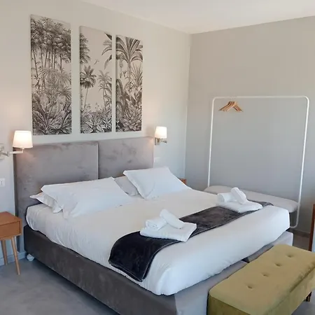 Hotel Itria *