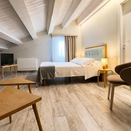 Hotell Itria 3*
